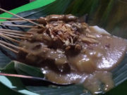 Snacking with Padang Satay (Sate Padang)