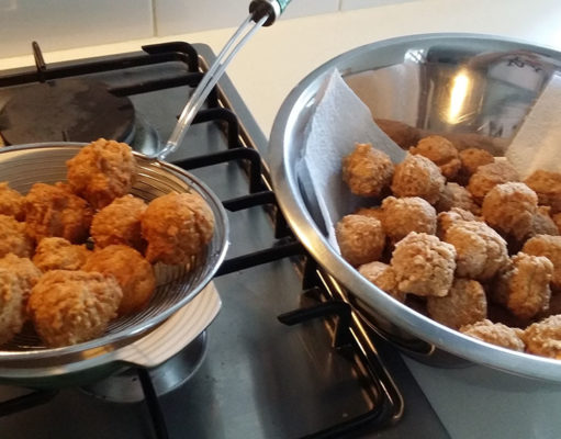 The Deep Fried Meatballs Recipe (Bakso Goreng)
