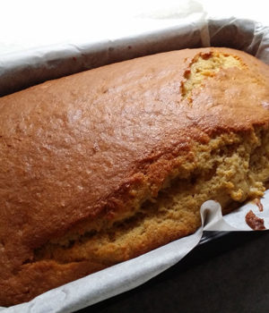 How to Make A Banana Bread (Recipe)